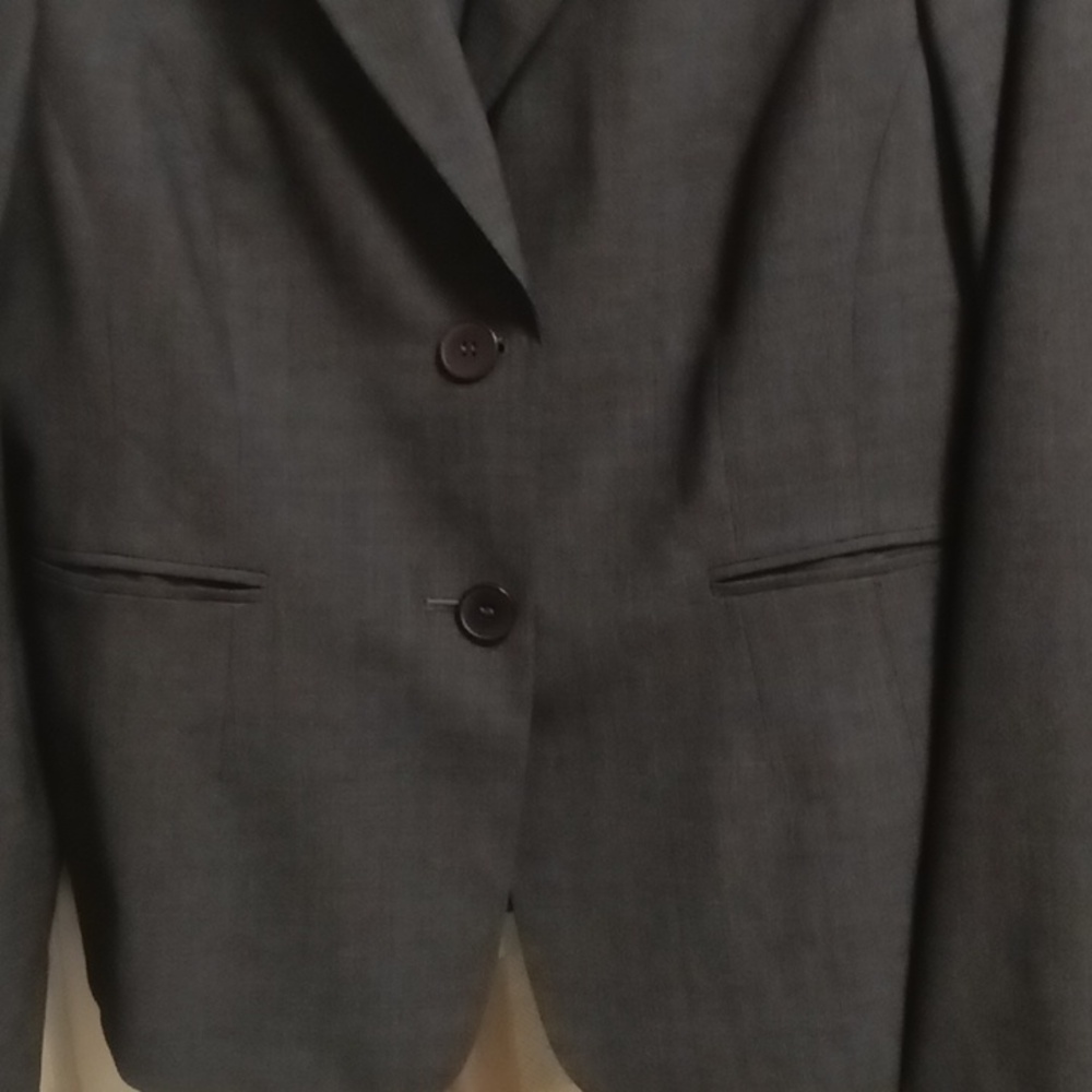 3 Pc Jones New York Women's Gray Stretch Pants, Skirt, And Blazer. - Picture 5 of 16